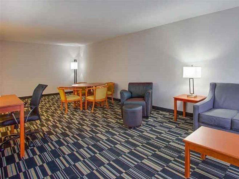 Fairfield Inn & Suites By Marriott Virginia Beach/Norfolk Airport Extérieur photo